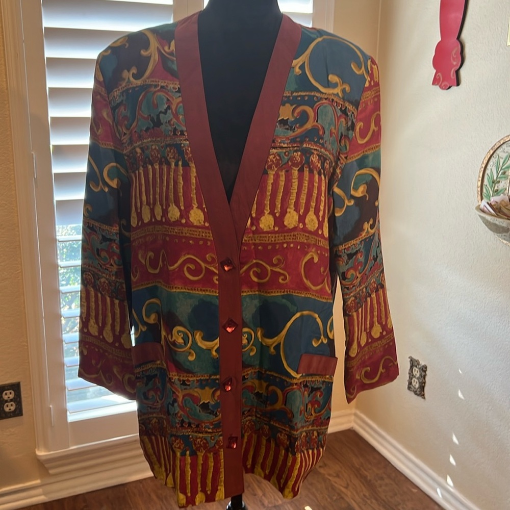 Vintage blazer, Christina James, 12, beautiful 💯% Viscose.multi colors